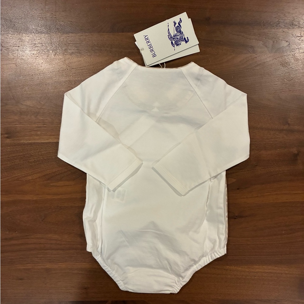 NWT- Burberry Bodysuit & Check Bandana Bib Set - Picture 7 of 15
